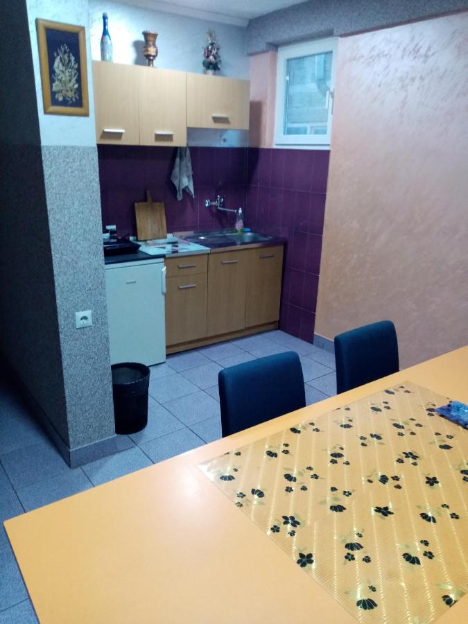 Prenociste Duga Hotel Uzice Bagian luar foto
